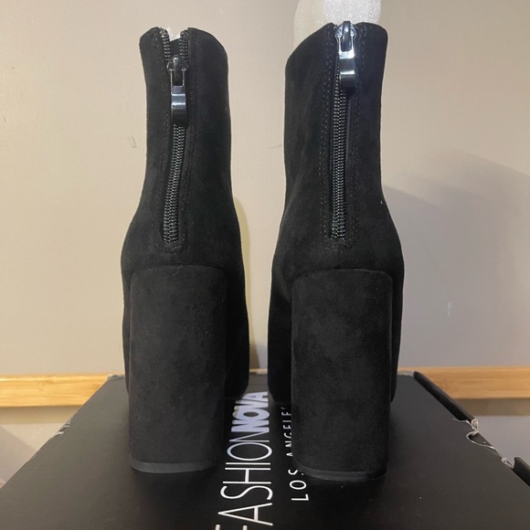 FASION NOVA Murphy Ankle Boots Pointed Block High Heel Faux Suede Zip - Picture 4 of 7